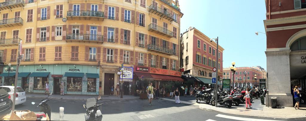 2 Bedrooms Appartement In Central Location On The Famous Place Massena Nizza Esterno foto