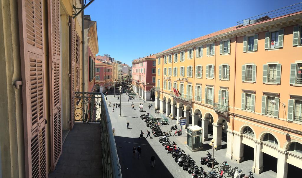 2 Bedrooms Appartement In Central Location On The Famous Place Massena Nizza Esterno foto