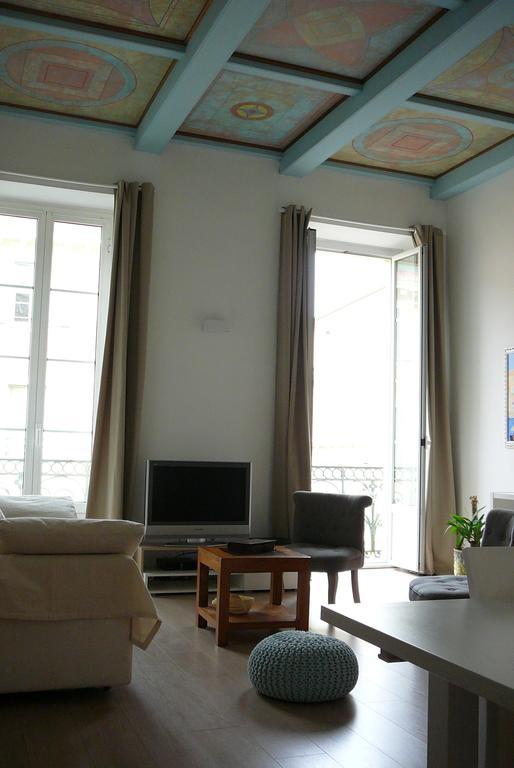 2 Bedrooms Appartement In Central Location On The Famous Place Massena Nizza Esterno foto